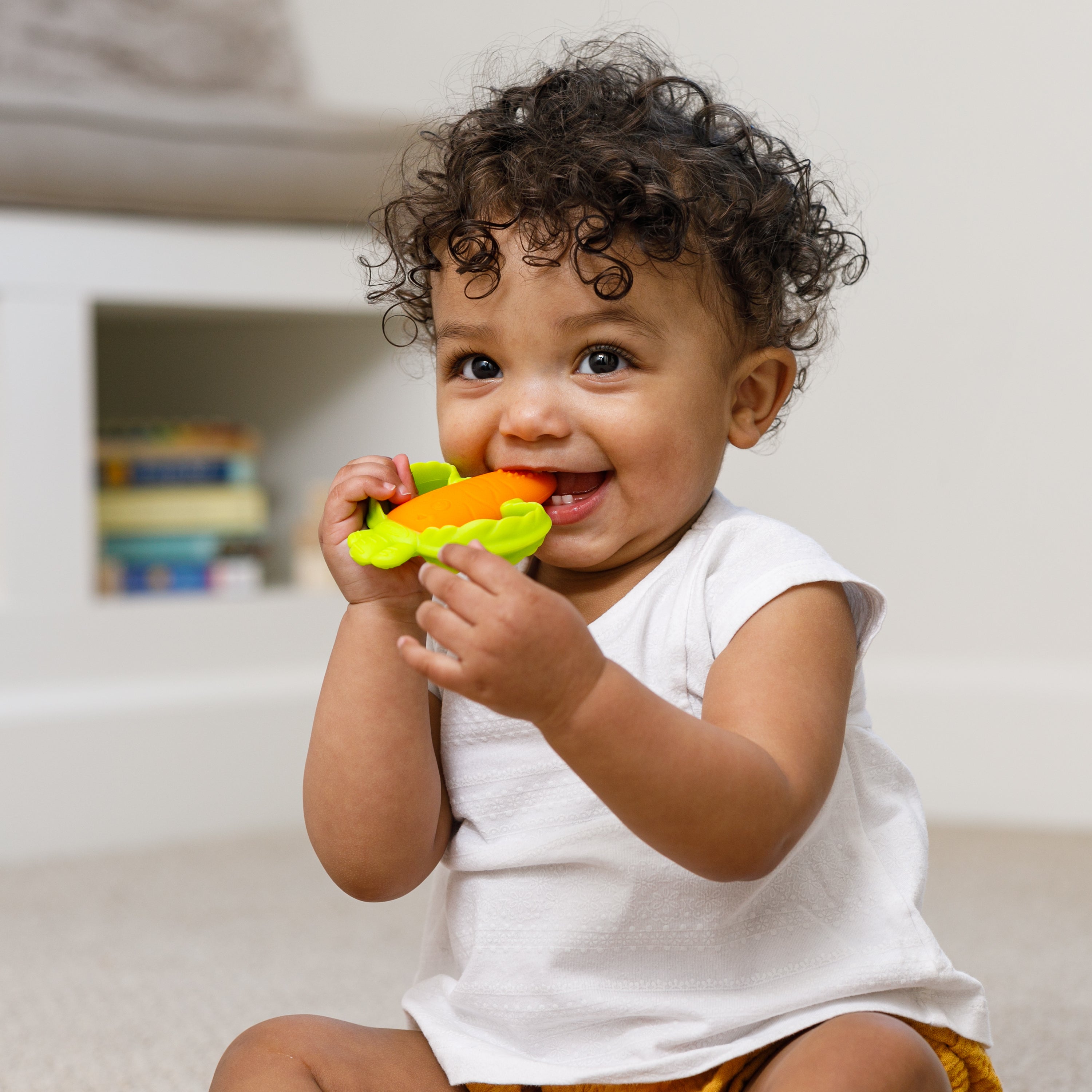 Lil' Nibbles Textured Silicone Teether – Carrot